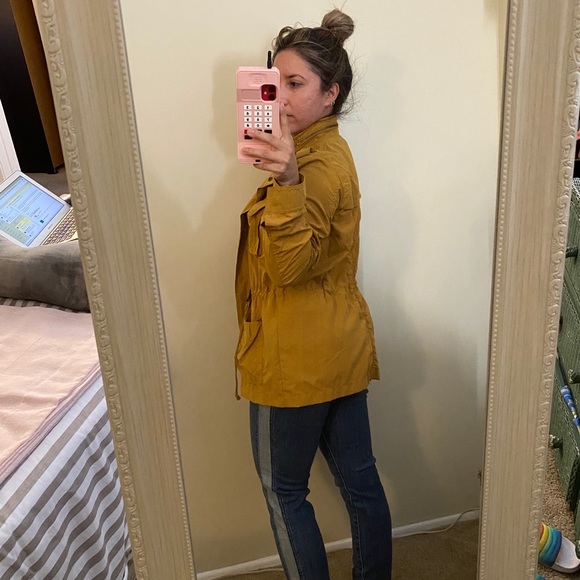 Mustard Jacket - Picture 3 of 7